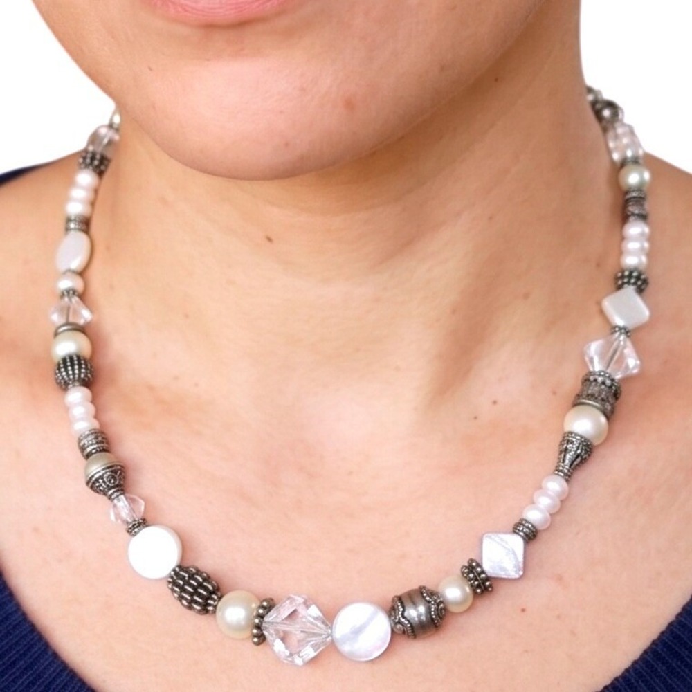 Vintage Artisan Mixed Bead Necklace Cultured Coin Biwa Pearl Quartz Silver Tone